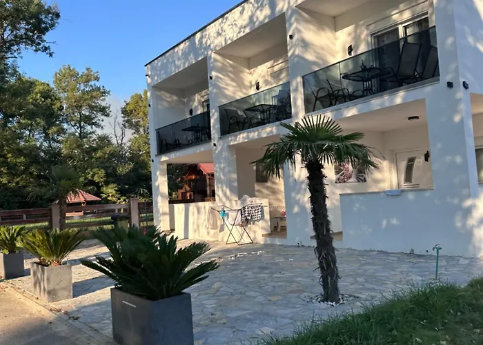 Twins Apartments