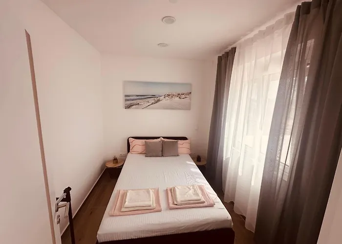 Twins Apartments
